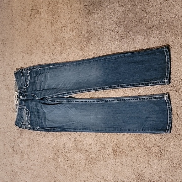 *SOLD*Ariat Women's REAL Mid Rise Bootcut Jeans - Picture 5 of 6